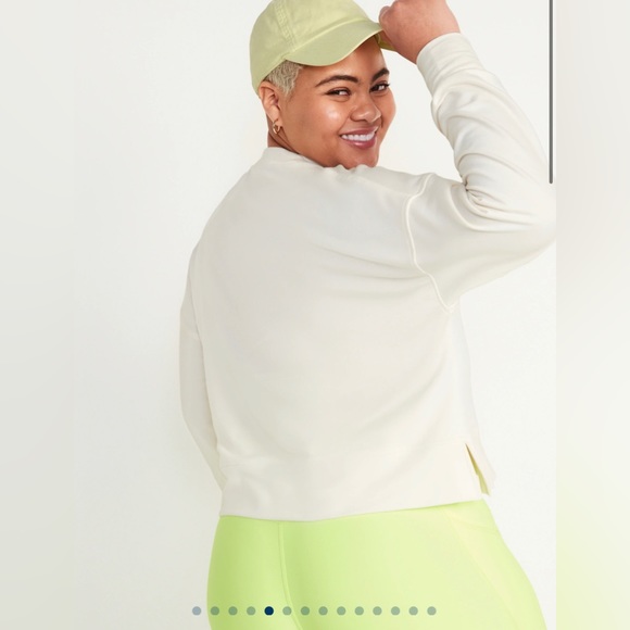 Old Navy Long Sleeve Live In Cropped French Terry Sweater! - Picture 3 of 11